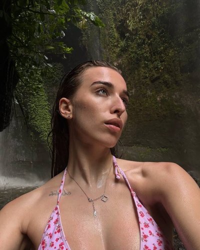 Голая Алена Артамонова