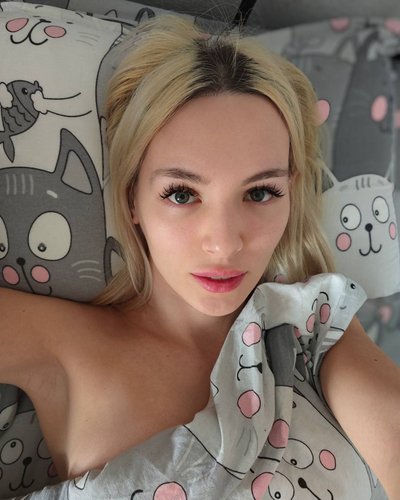 Голая Евгения Уайлд