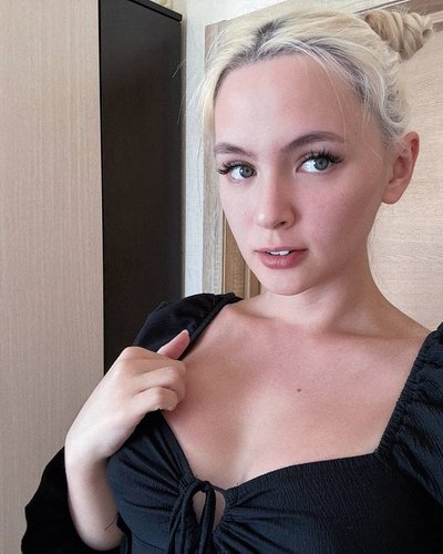 Голая Евгения Уайлд