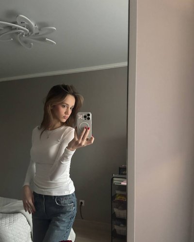 Голая Ангелина Клевцова