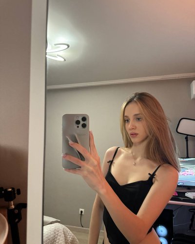 Голая Ангелина Клевцова