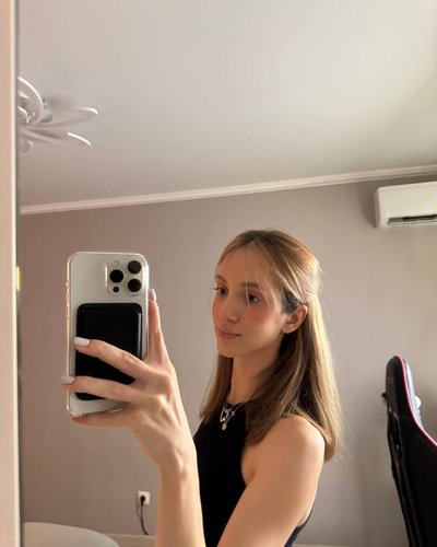 Голая Ангелина Клевцова