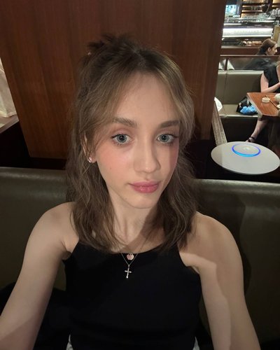 Голая Ангелина Клевцова