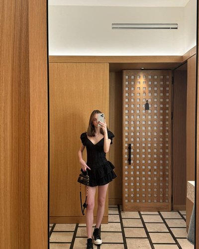 Голая Ангелина Клевцова