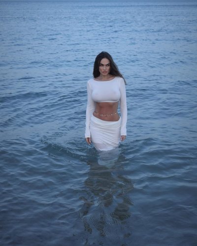 Голая Алена Водонаева