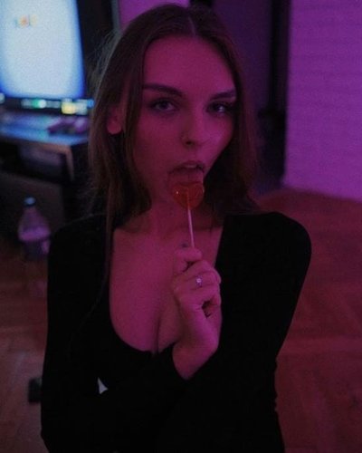 Vika Mednis Nude