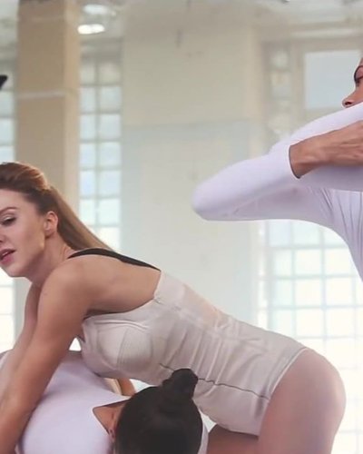 Голая Юлианна Караулова