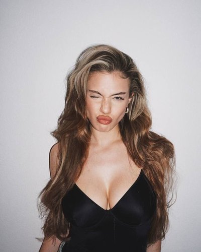 Ани Акулич