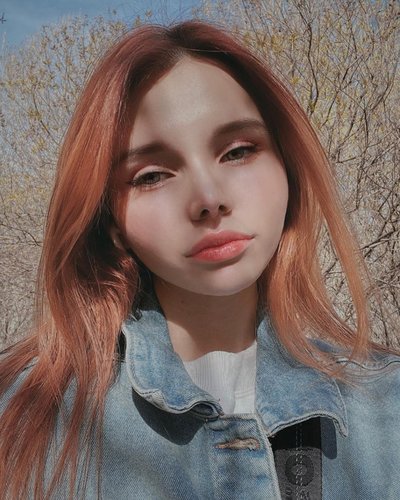 Леры Смородиновой