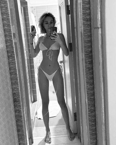 Голая Юлия Франц