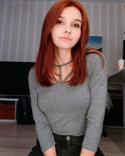 Леры Смородиновой