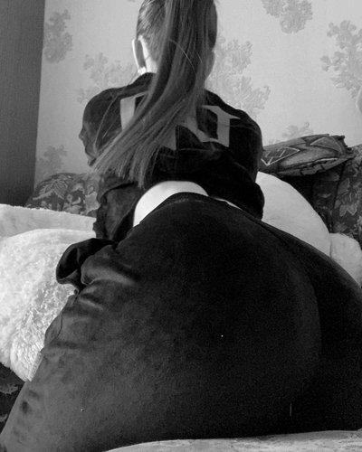 Голая Likylafit