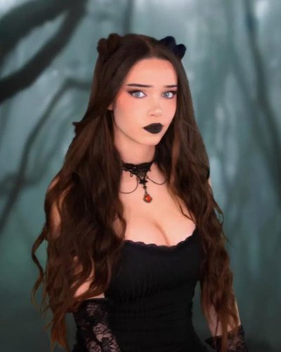 Lydia Violet