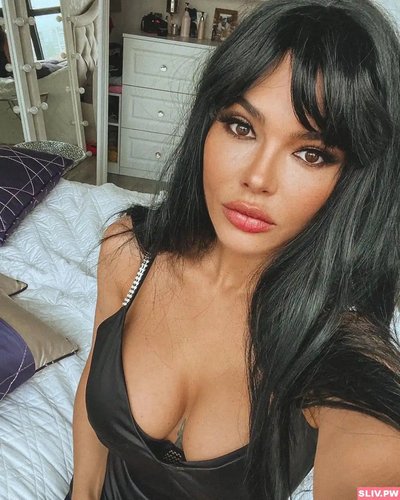 Голая Карина Зверева