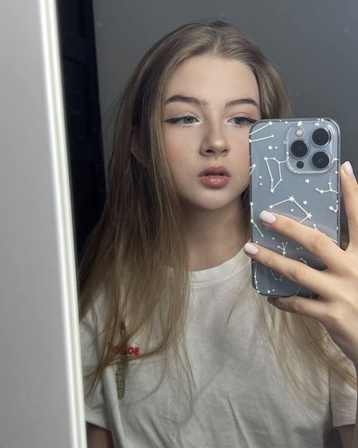 Голая Гаечка