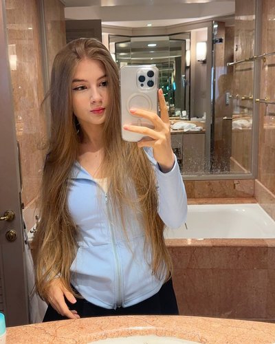 Голая Гаечка