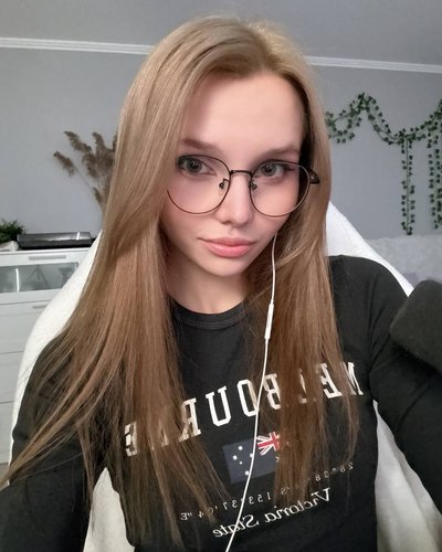 Леры Смородиновой