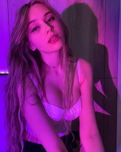 Голая Whylollycry