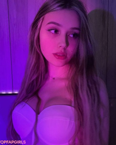 Голая Whylollycry
