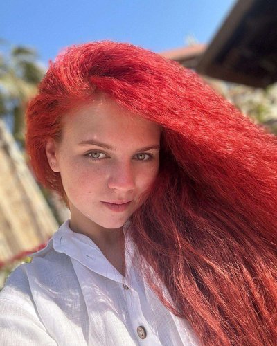 Голая Александра Трусова