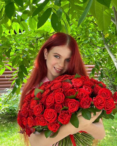 Голая Александра Трусова