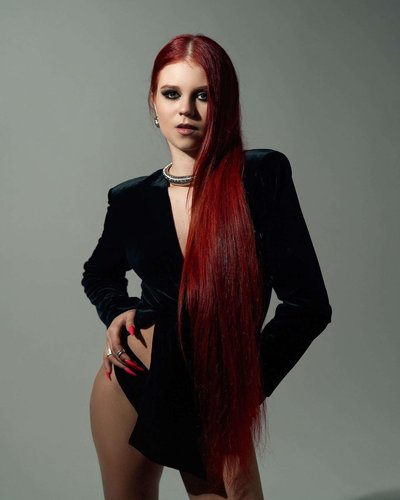 Голая Александра Трусова