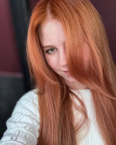 Голая Александра Трусова