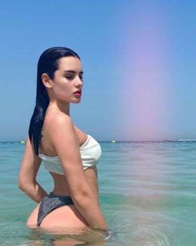 Голая Карина Аракелян