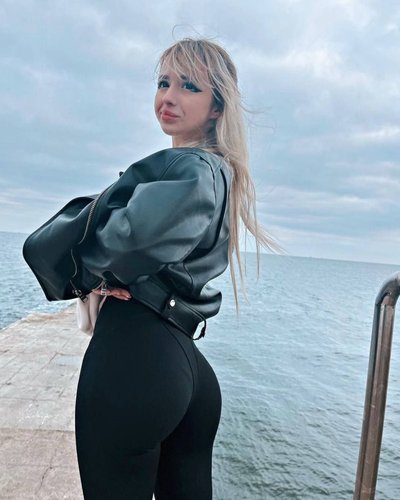 Голая Симбочка