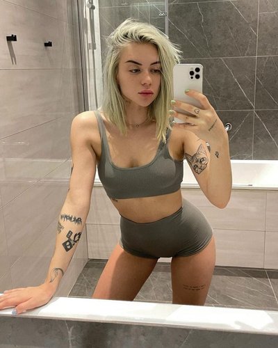 Голая Алина Олешева