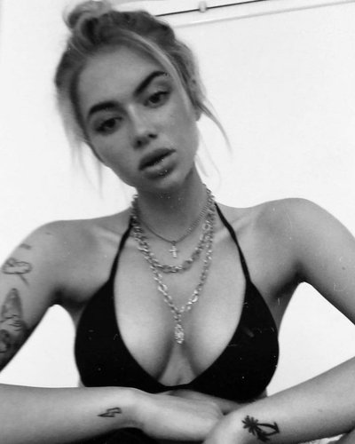 Голая Алина Олешева