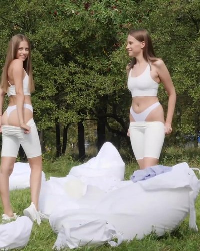 Голая Пелагея Невзорова