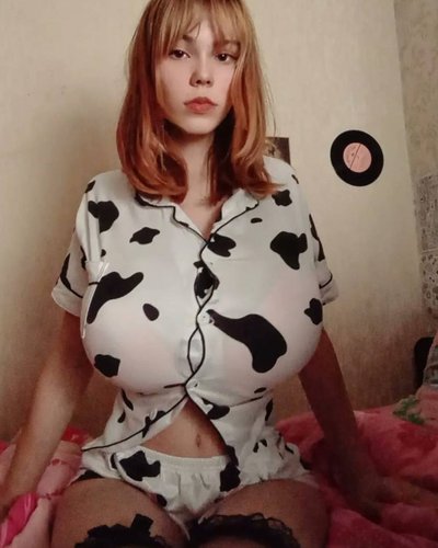 Голая Kitty Keettt