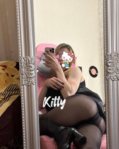 Kitty Keettt