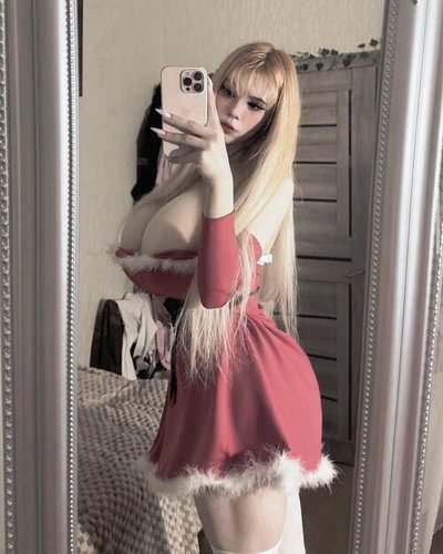 Голая Kitty Keettt