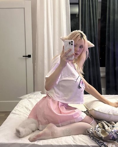 Голая Kitty Keettt