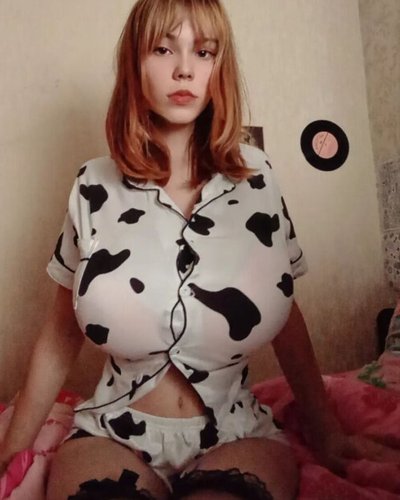 Голая Kitty Keettt