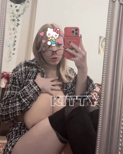 Kitty Keettt