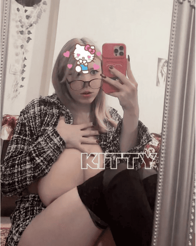 Kitty Keettt