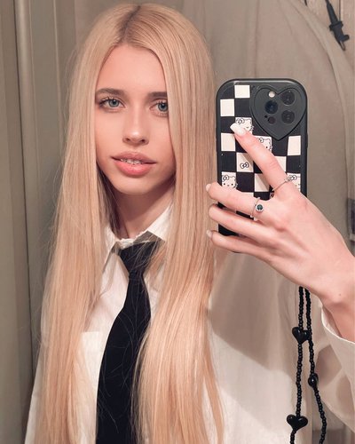Nastya Kosh