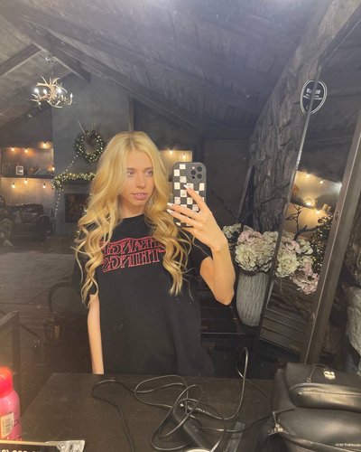 Nastya Kosh