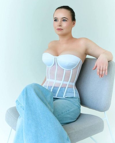 Голая Полина Гренц