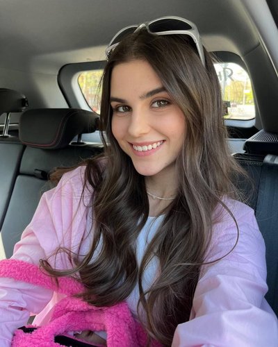 Голая Полина Денисова