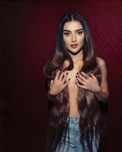 Dina Saeva