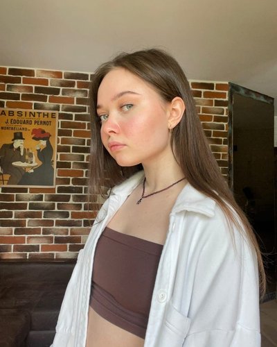 Anya Enina