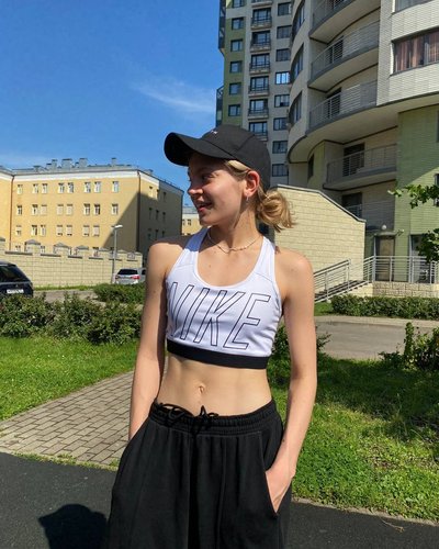 Голая Карина Александрова