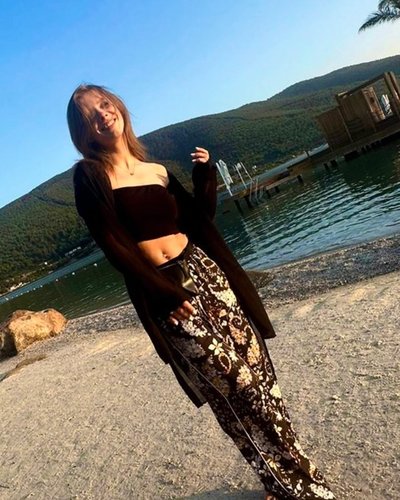 Голая Лиза Арзамасова