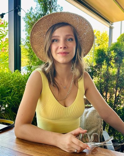 Голая Лиза Арзамасова