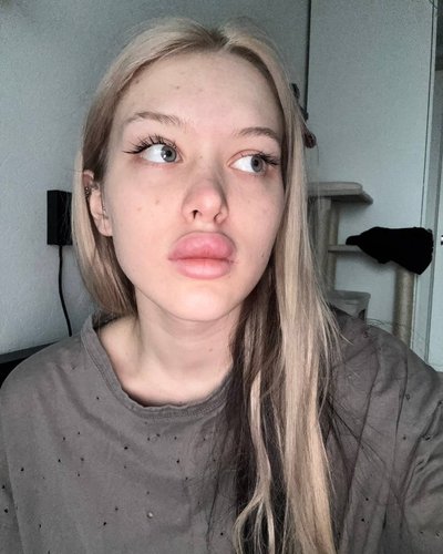 Голая Лиза Лпшка