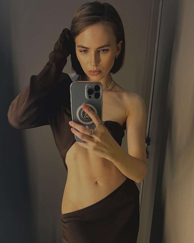 Голая Яна Енжаева